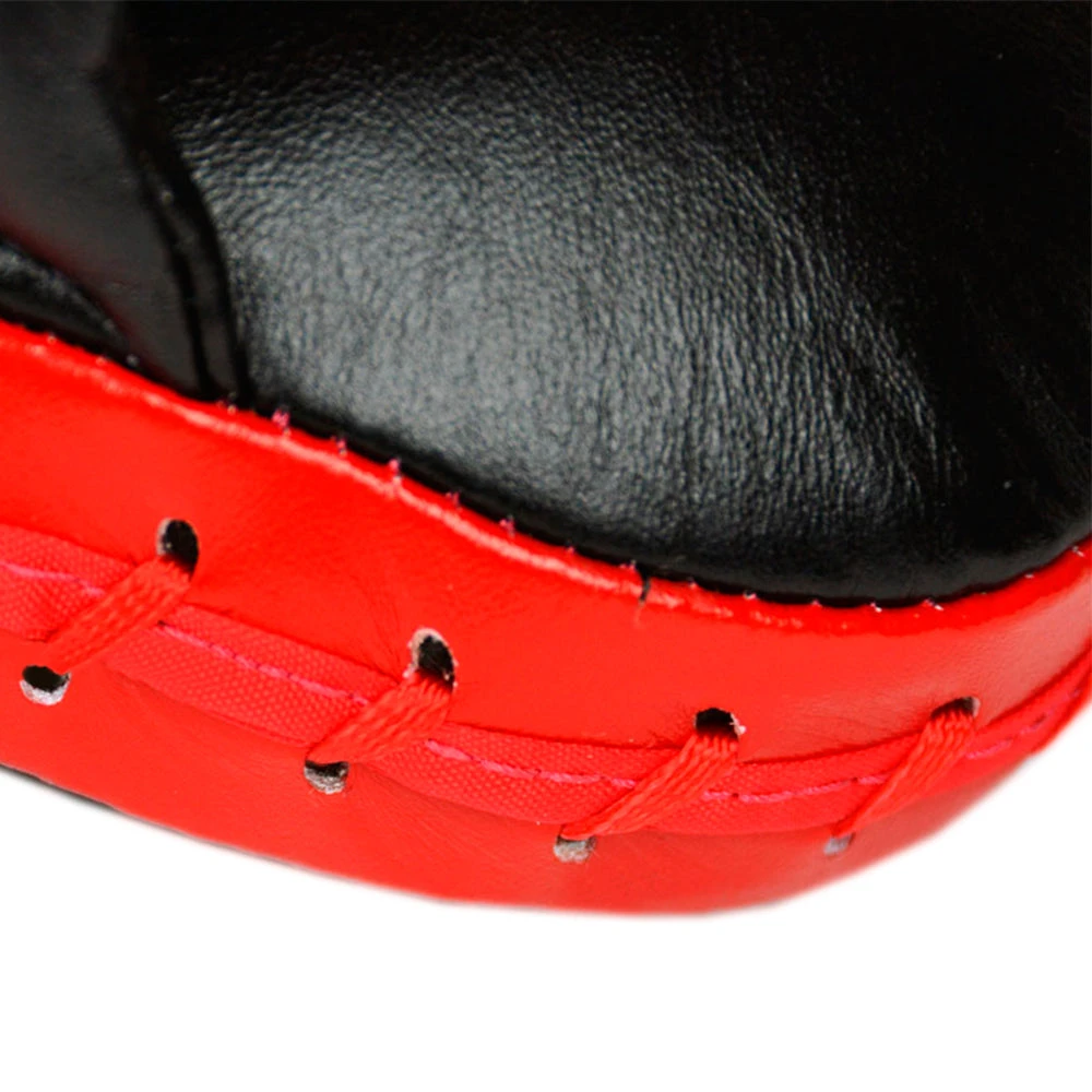 FAIRTEX FOCUS MITTS ULTIMATE FMV9 - BLACK/RED 3 FAIRTEX FOCUS MITTS ULTIMATE FMV9 - BLACK/RED - Image 2