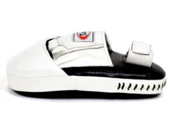 FAIRTEX FOCUS MITTS PRO ANGULAR FMV8 PUNCHING MITTS MUAY THAI - BLACK / WHITE 11 FAIRTEX FOCUS MITTS PRO ANGULAR FMV8 PUNCHING MITTS MUAY THAI - BLACK / WHITE -BOXING GLOVES Shop FMV8 3