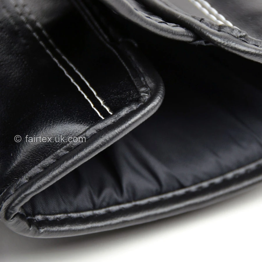 Fairtex Boxing Gloves / Microfibre / Black 8 Fairtex Boxing Gloves / Microfibre / Black - Image 6