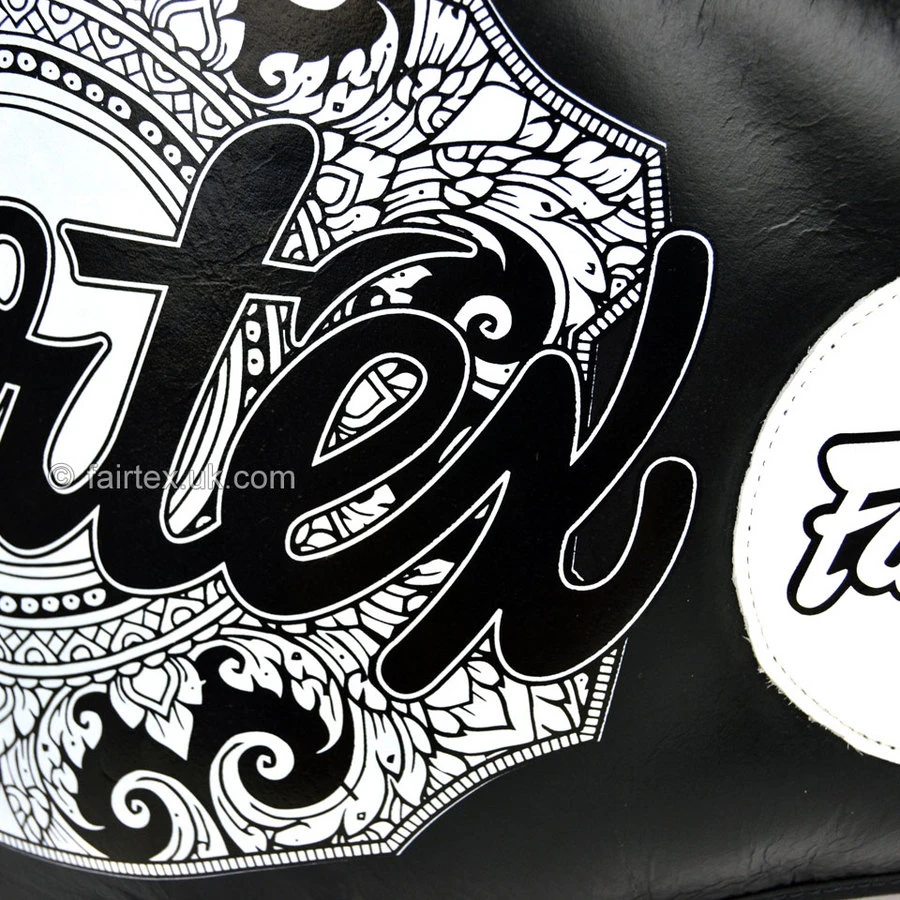 Fairtex Belly Pad / Light Weight / Black 6 Fairtex Belly Pad / Light Weight / Black - Image 4