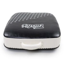 Fairtex Pads / Suitcase / Black White LKP1 10 Fairtex Pads / Suitcase / Black White LKP1 -BOXING GLOVES Shop FTX LKP1 3