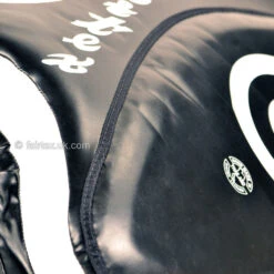 Fairtex Thigh Pads / TP3 / Black 11 Fairtex Thigh Pads / TP3 / Black -BOXING GLOVES Shop FTX TP3 BLK 3