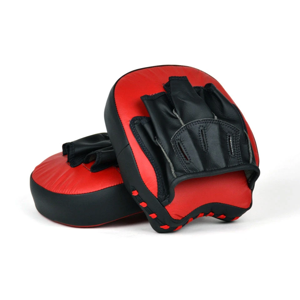 FAIRTEX FOCUS MITTS CURVED SHORT MICROFIBER FMV14 - BLACK/RED 7 FAIRTEX FOCUS MITTS CURVED SHORT MICROFIBER FMV14 - BLACK/RED - Image 5