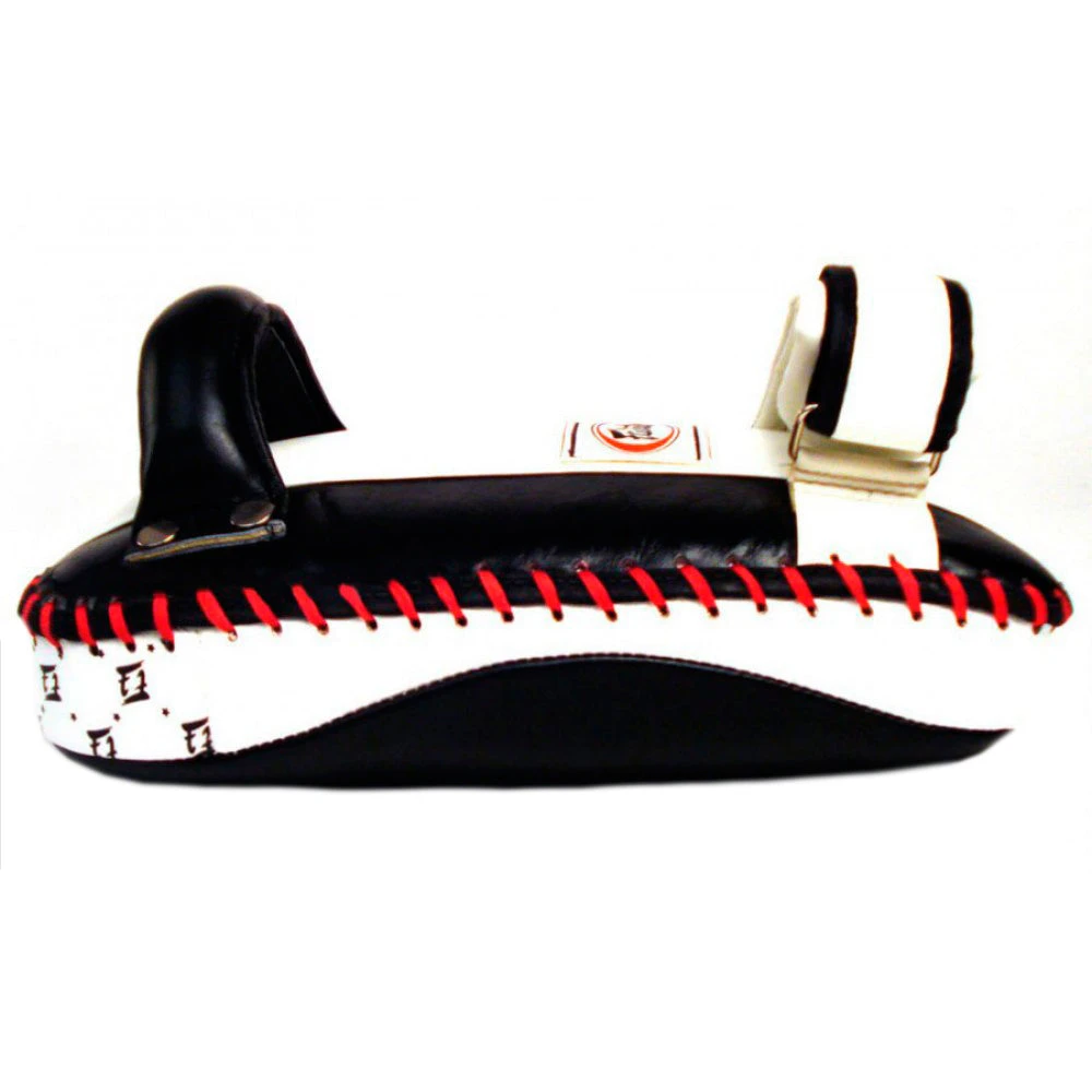 MUAY THAI PADS FAIRTEX SMALL CURVED KICK PADS - KPLC1 7 MUAY THAI PADS FAIRTEX SMALL CURVED KICK PADS - KPLC1 - Image 5