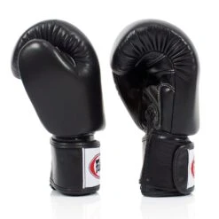 BGV19 Fairtex Black Deluxe Tight-Fit Gloves 8 BGV19 Fairtex Black Deluxe Tight-Fit Gloves -BOXING GLOVES Shop bgv19 fairtex black deluxe tight fit gloves 791361