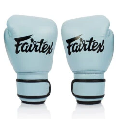 MUAY THAI BOXING GLOVES FAIRTEX PASTEL BLUE - BGV20 11 MUAY THAI BOXING GLOVES FAIRTEX PASTEL BLUE - BGV20 -BOXING GLOVES Shop boxingglovesfairtexBGV20 light blue3