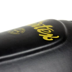 FAIRTEX SHIN GUARDS SP8 - BLACK 19 FAIRTEX SHIN GUARDS SP8 - BLACK -BOXING GLOVES Shop fairtex sp8 black 7 1000x1000 1
