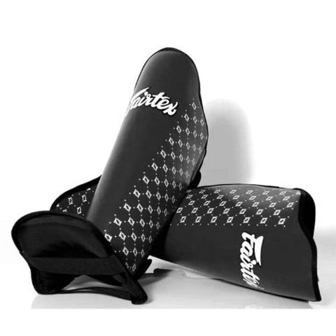 FAIRTEX SHIN GUARDS COMPETITION SP5 - BLACK 4 FAIRTEX SHIN GUARDS COMPETITION SP5 - BLACK - Image 2