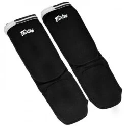 FAIRTEX SHIN GUARDS ELASTIC COMPETITION SPE1 BLACK 7 FAIRTEX SHIN GUARDS ELASTIC COMPETITION SPE1 BLACK -BOXING GLOVES Shop fairtexshinguardsspe1black 2