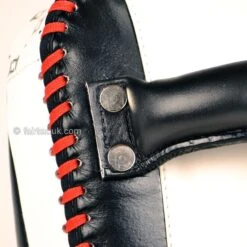 KPLC2 Fairtex Curved Standard Kick Pads 15 KPLC2 Fairtex Curved Standard Kick Pads -BOXING GLOVES Shop kplc2 fairtex curved standard kick pads 740051